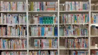書架①